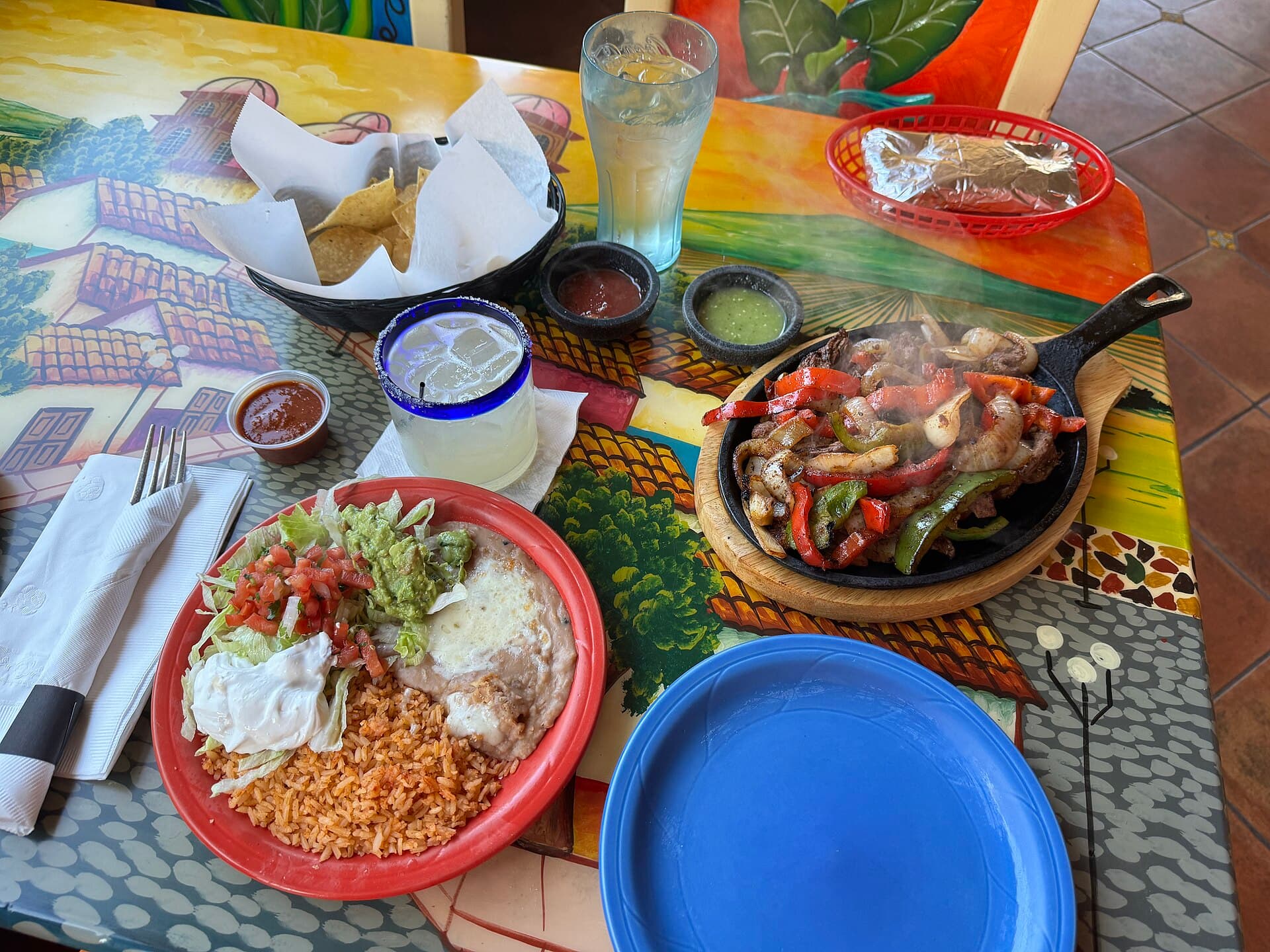 Fajitas at Taqueria La Hacienda - October 2023 - Sarah Stierch 01